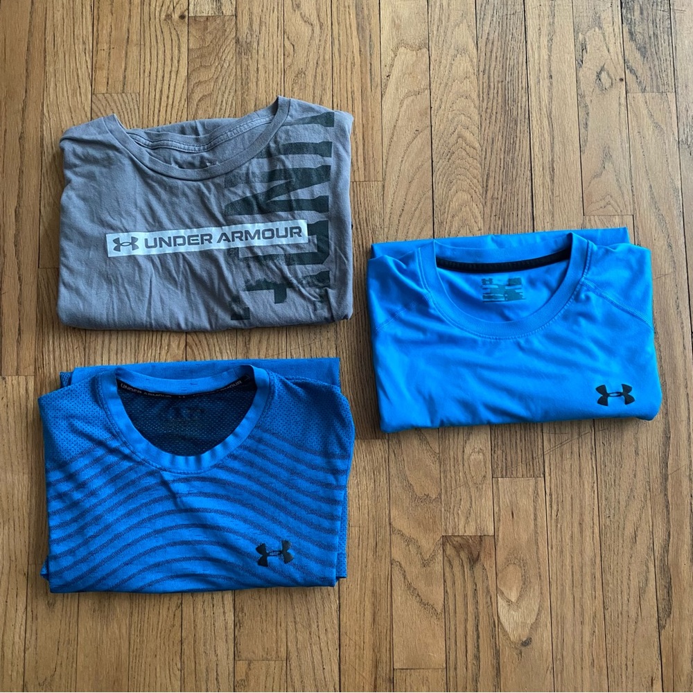 Lot of 3 Under armour t-shirts